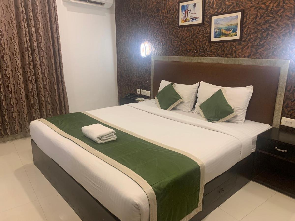 Hotel Greenlife Kochi Exteriör bild