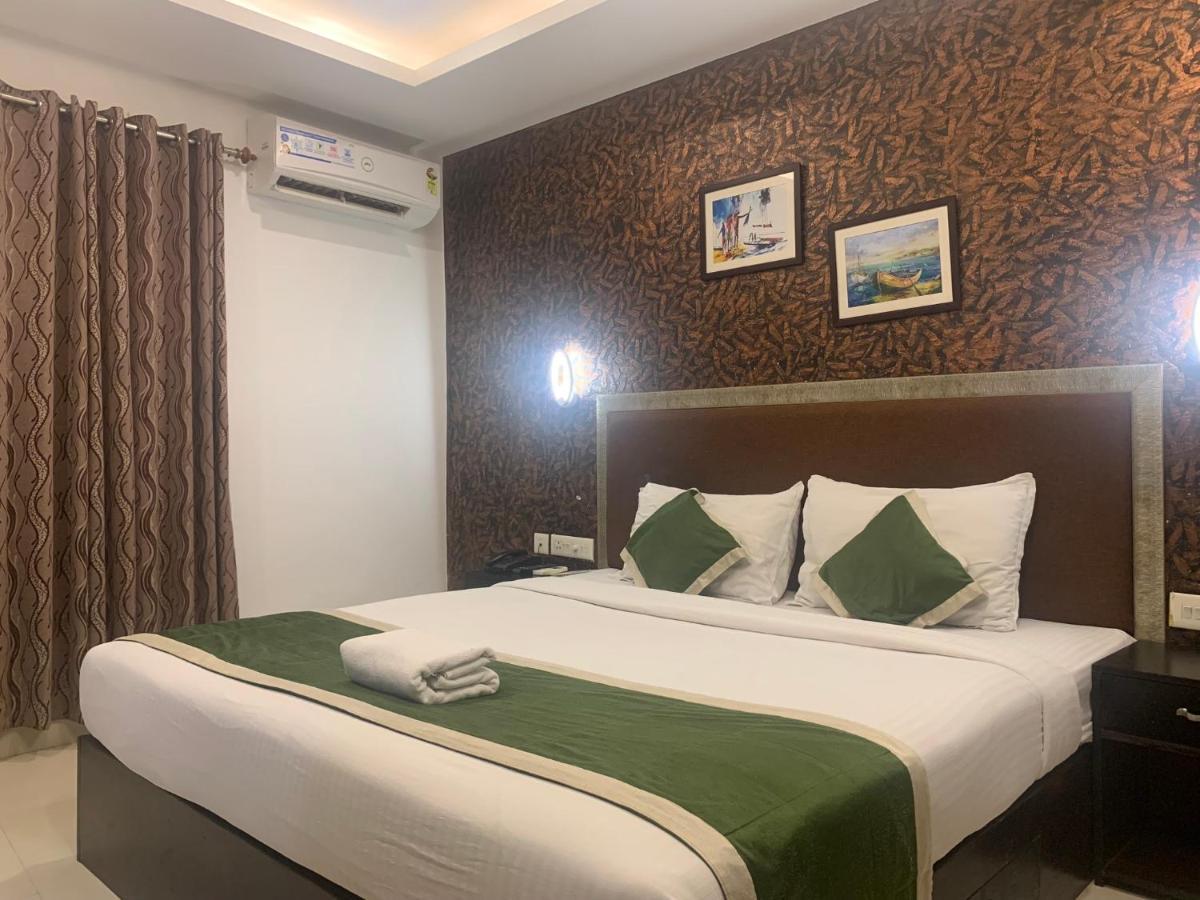 Hotel Greenlife Kochi Exteriör bild